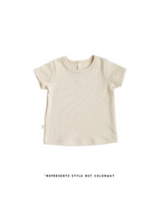 Load image into Gallery viewer, rib knit tee - red hearts on natural