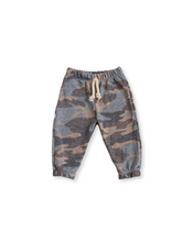 Load image into Gallery viewer, vintage sweatpant - faded camo