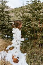 Load image into Gallery viewer, original jogger CO - St Nick