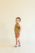 Load image into Gallery viewer, basic tee CO - ochre