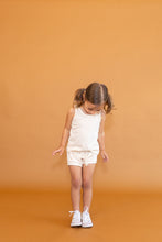 Load image into Gallery viewer, shorties CO - daisies on natural