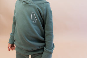 trademark raglan hoodie - ghost on golf green