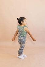 Load image into Gallery viewer, jumper - faded camo