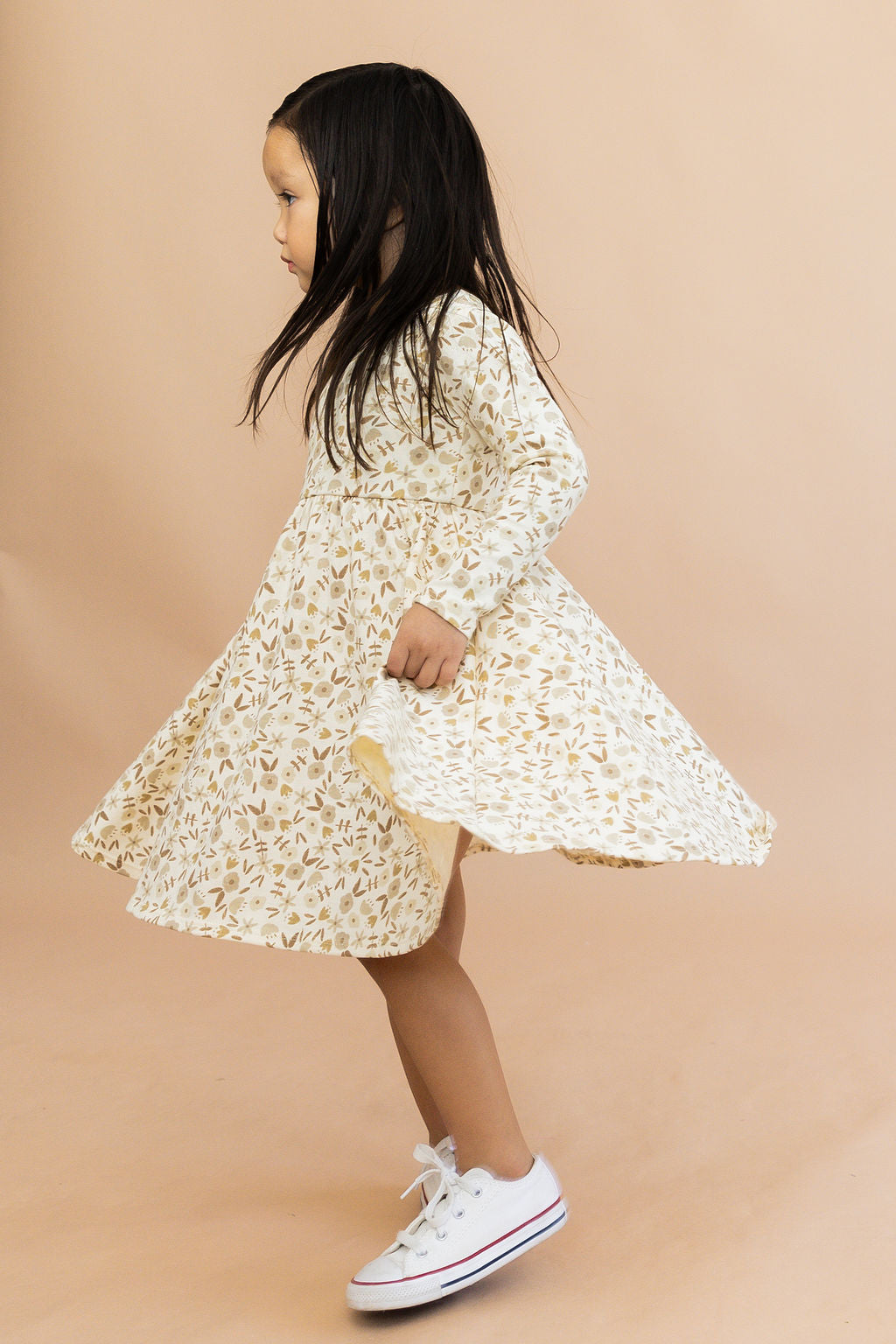 long sleeve swing dress - neutral ditsy floral