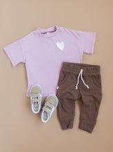 Load image into Gallery viewer, boxy tee CO - heart on woodrose