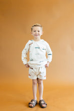 Load image into Gallery viewer, boy shorts CO- cars on natural