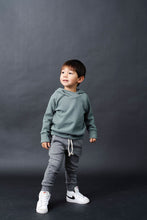 Load image into Gallery viewer, trademark raglan hoodie - golf green