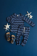 Load image into Gallery viewer, rib knit long sleeve tee - wavy lines