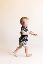 Load image into Gallery viewer, shorties - faded camo
