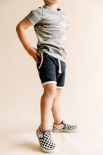 Load image into Gallery viewer, french terry retro short CO - heather black