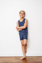 Load image into Gallery viewer, rib knit shorts - wavy lines