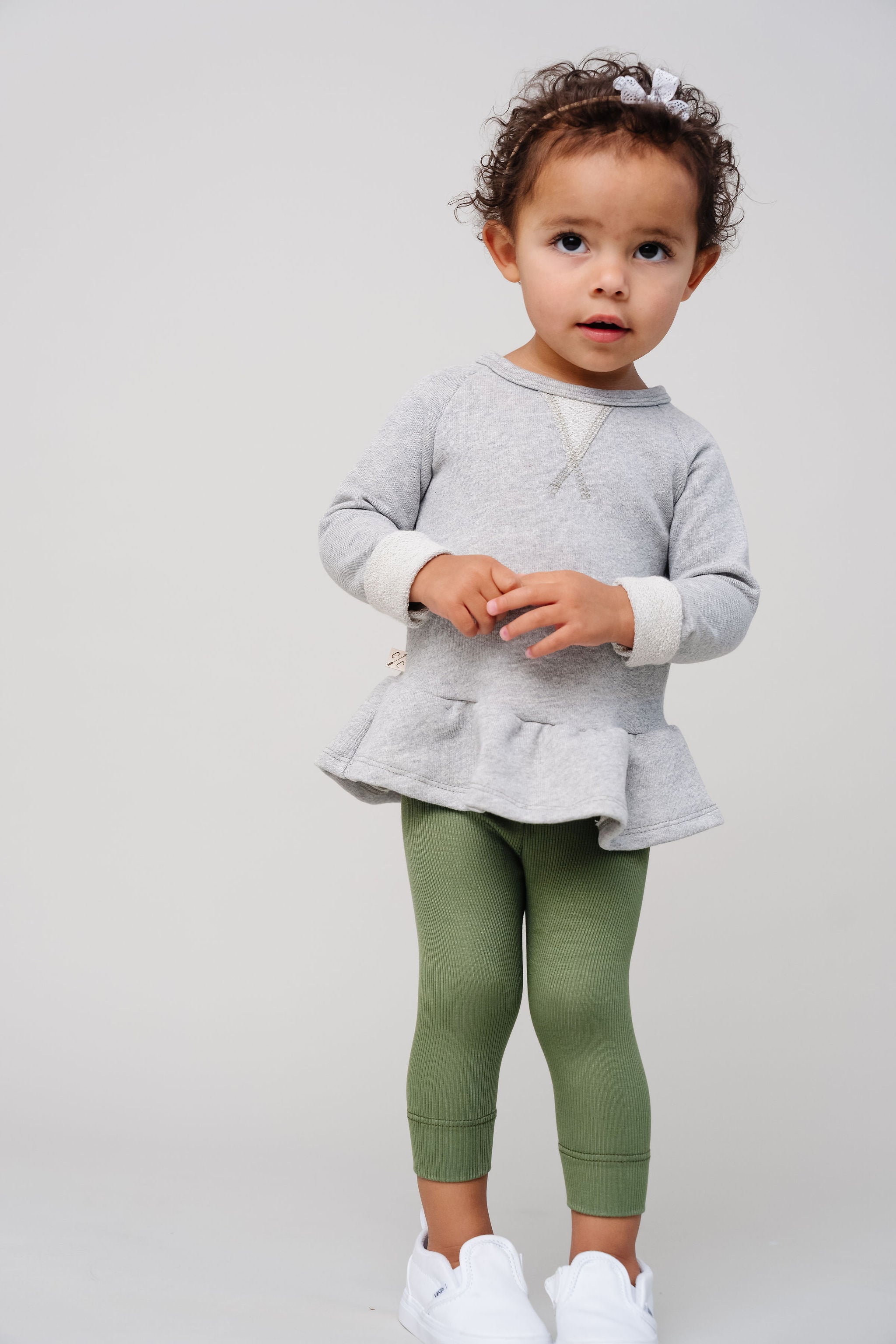 peplum crew - pebble