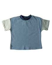 Load image into Gallery viewer, boxy tee - rainwater and collegiate blue