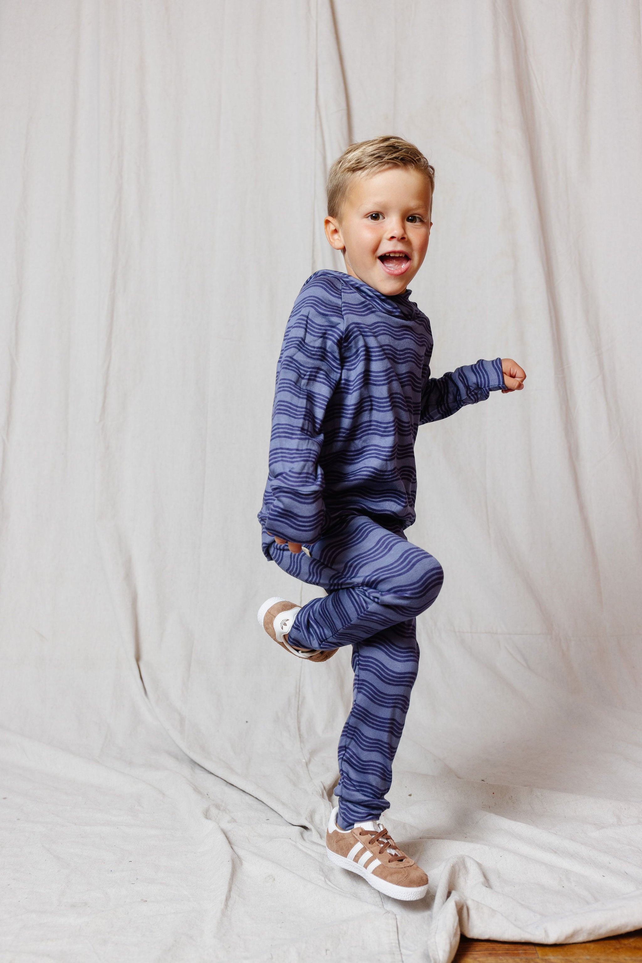 rib knit hoodie set - wavy lines