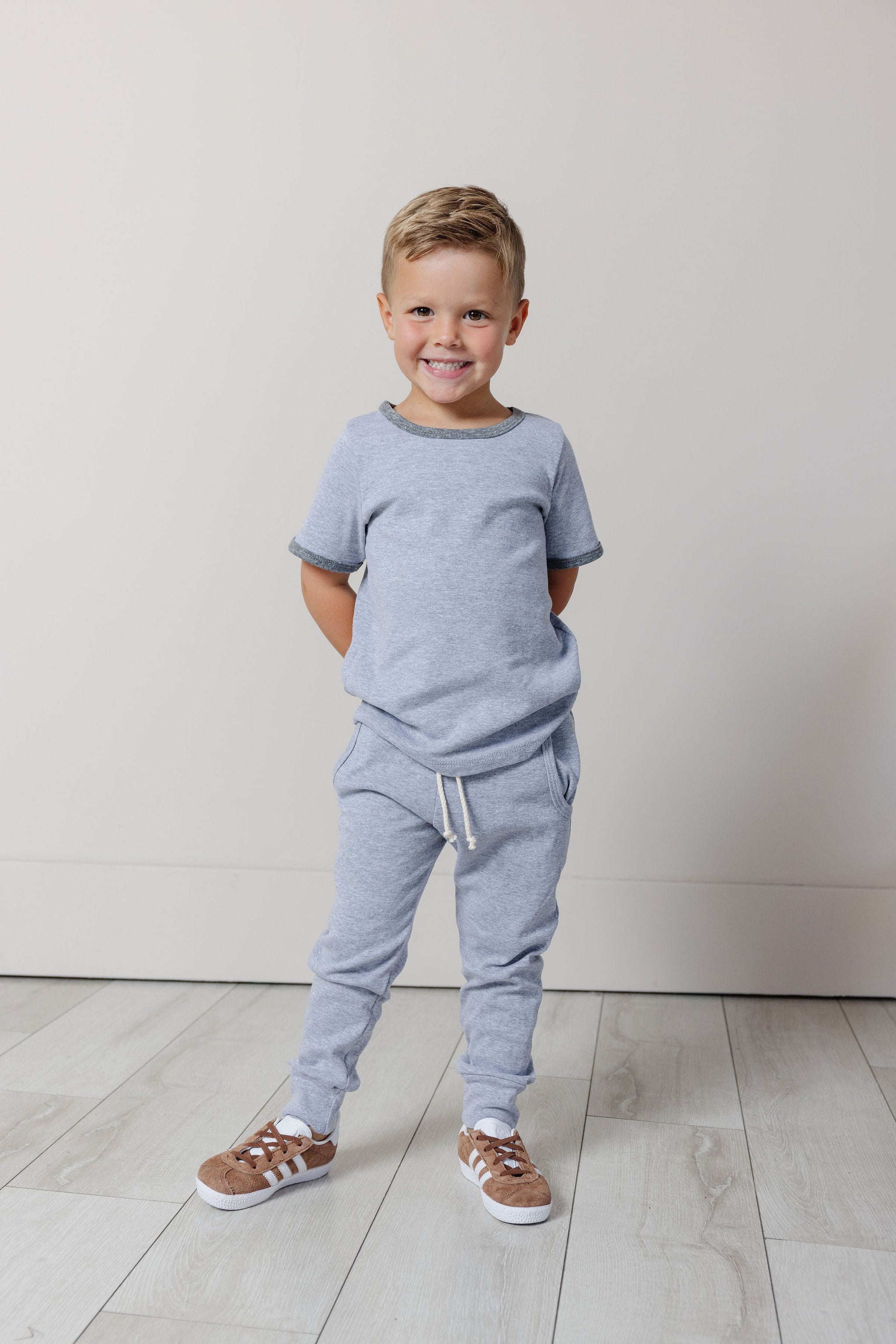 ringer tee - dark heather gray