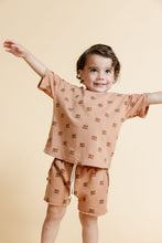 Load image into Gallery viewer, boxy tee - hey yall