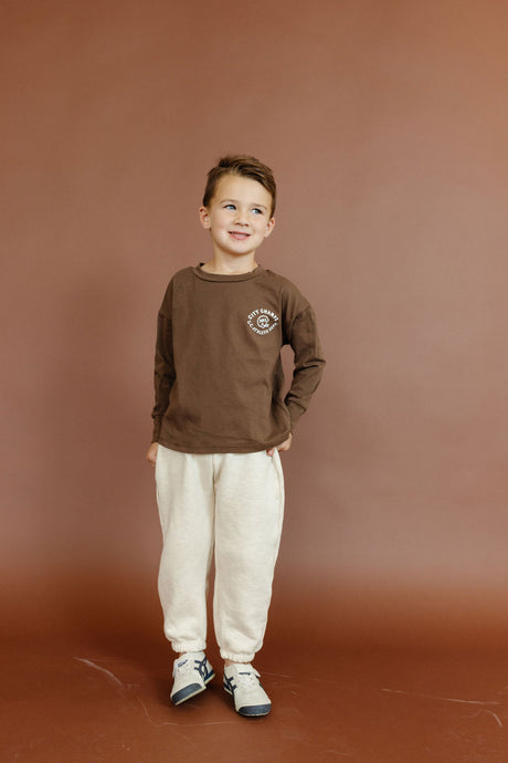 boxy long sleeve tee - city champs on chestnut