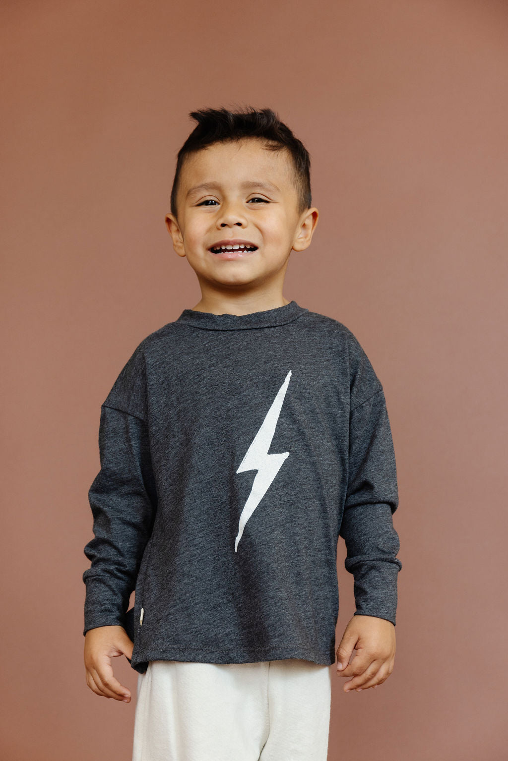 boxy long sleeve tee - lightning on granite
