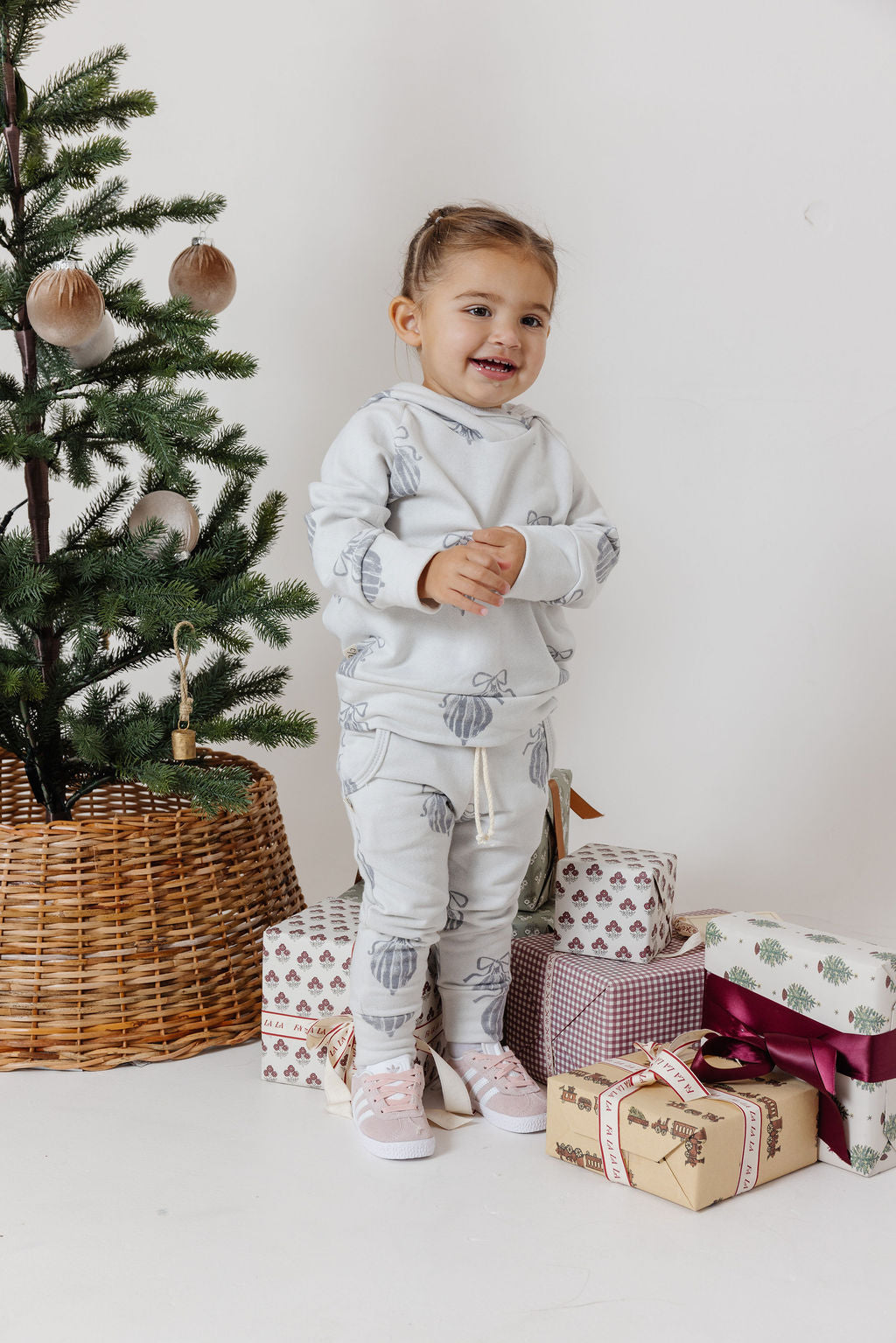 original jogger PREORDER - bauble