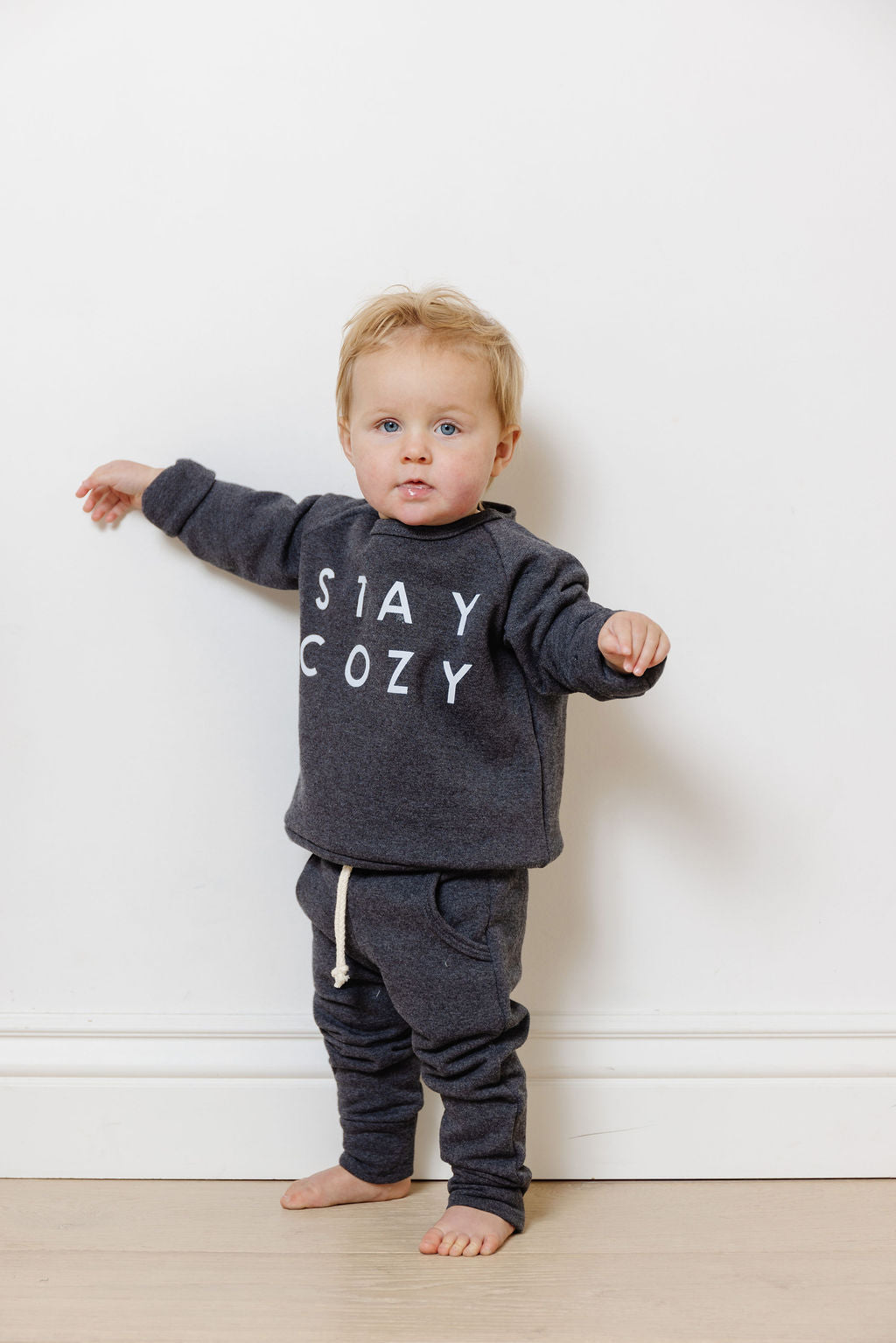 pullover crew - stay cozy on granite