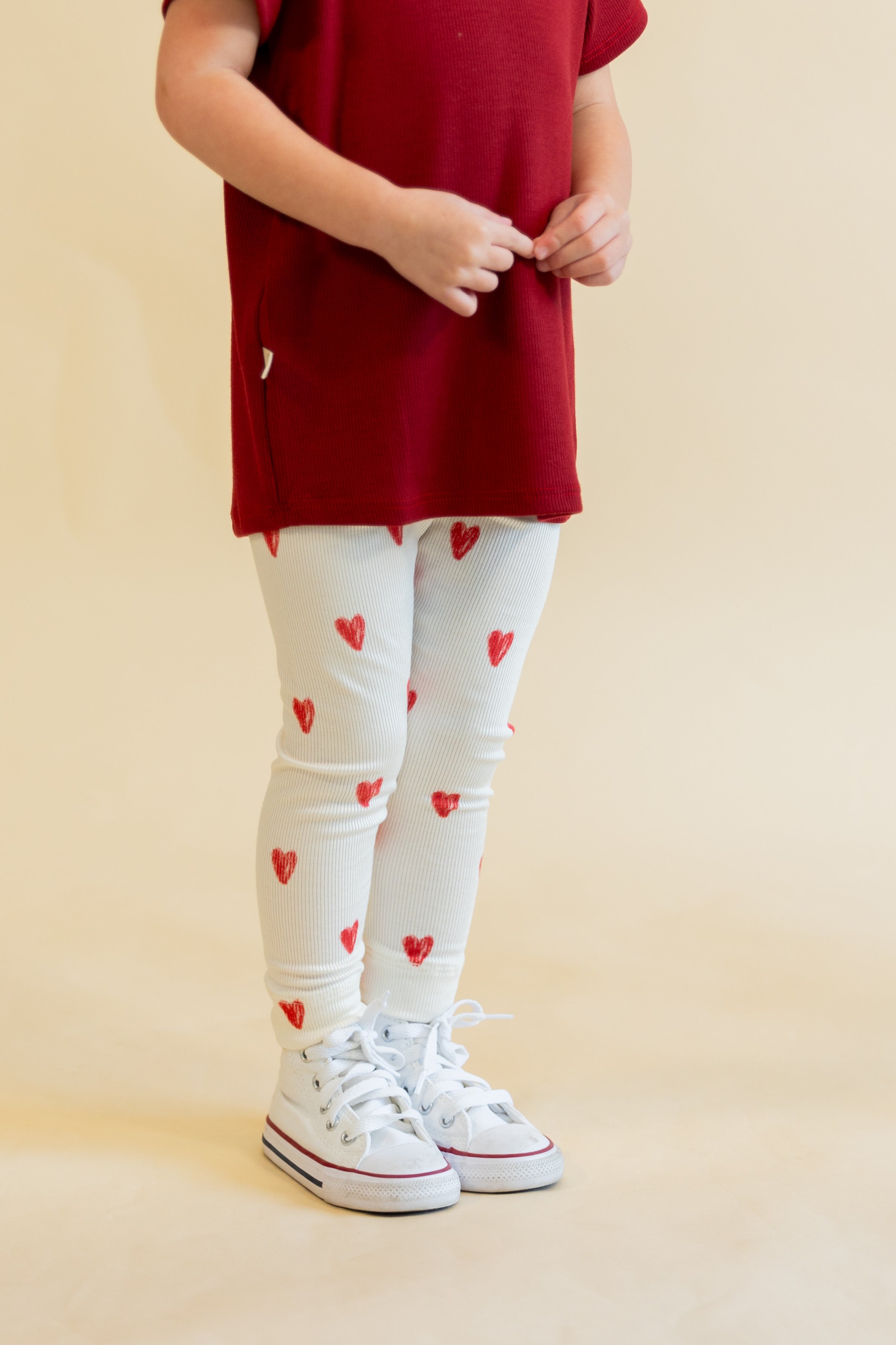 leggings CO- red hearts on natural