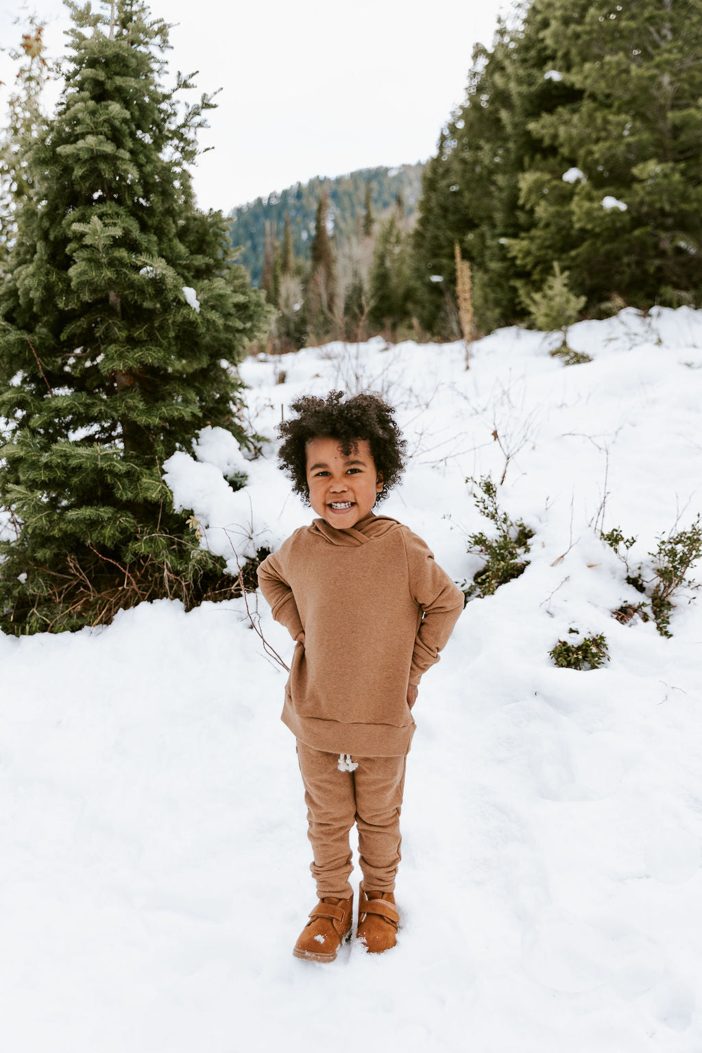 trademark raglan hoodie CO - teddy bear