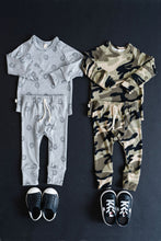 Load image into Gallery viewer, rib knit pant PREORDER - camouflage