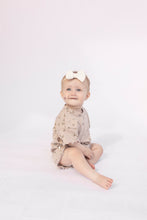 Load image into Gallery viewer, ruffle set - birds on dove