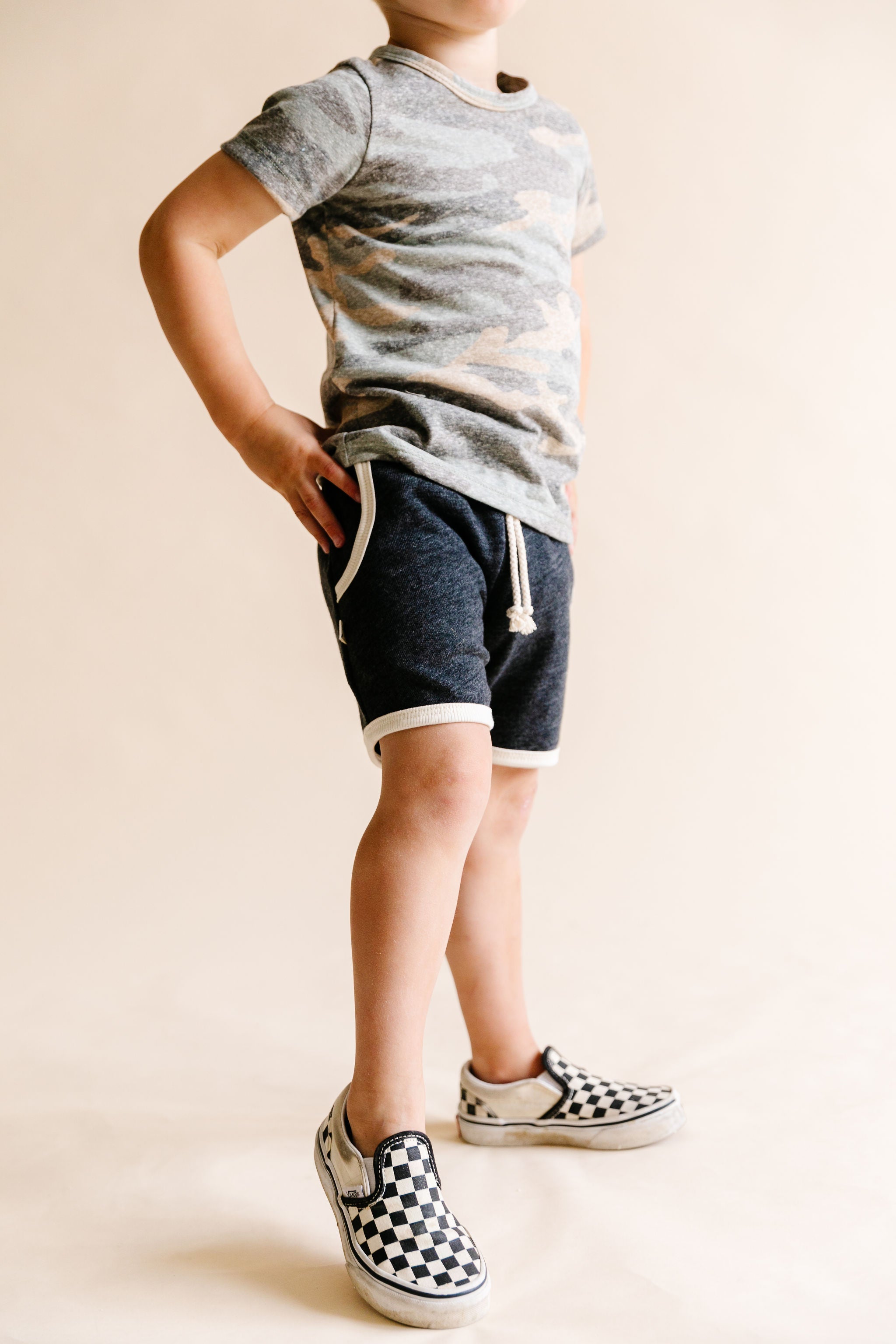 french terry retro short CO - heather black