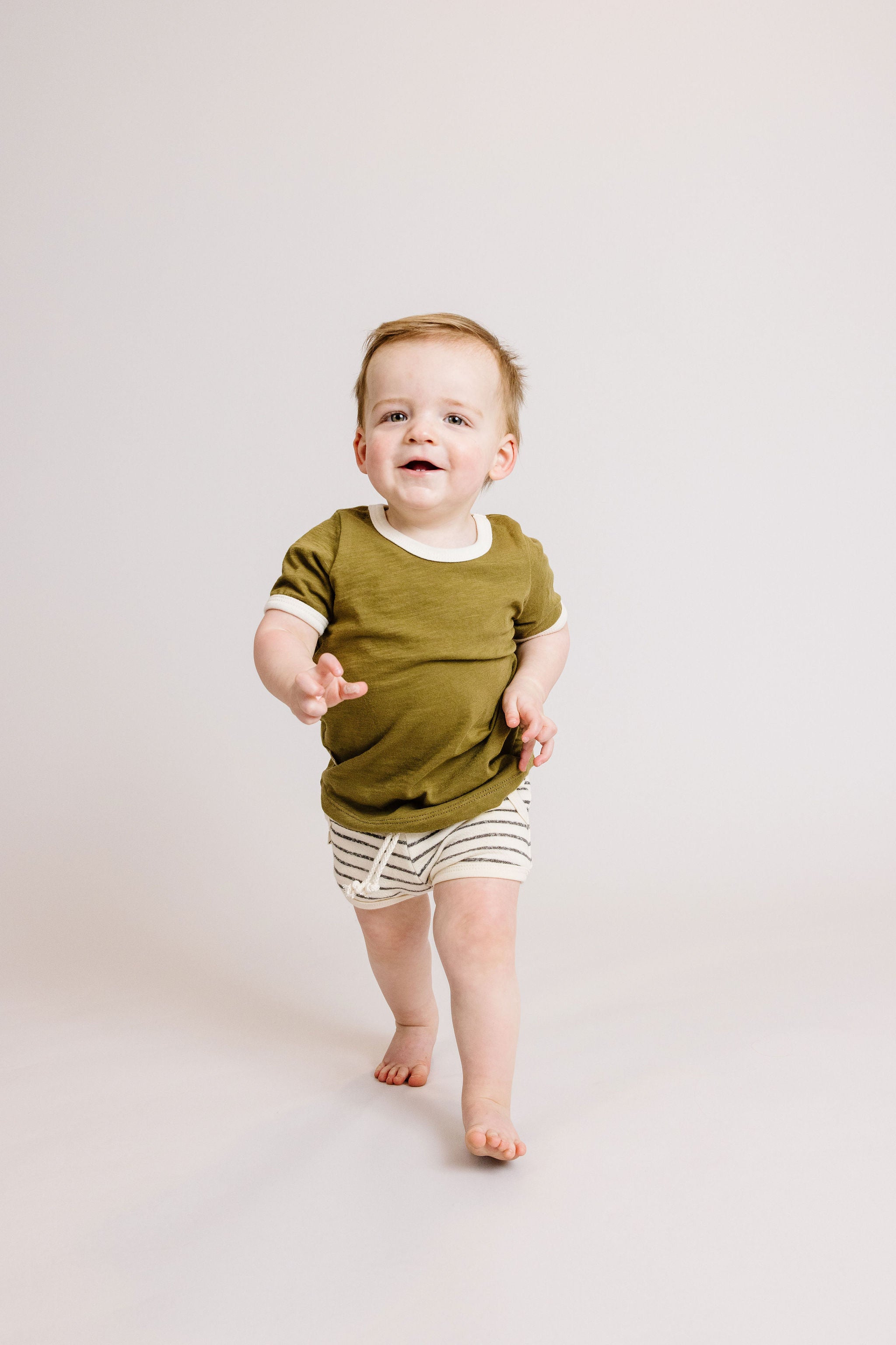 french terry retro short - natural stripe