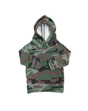 Load image into Gallery viewer, rib knit trademark hoodie - classic camo