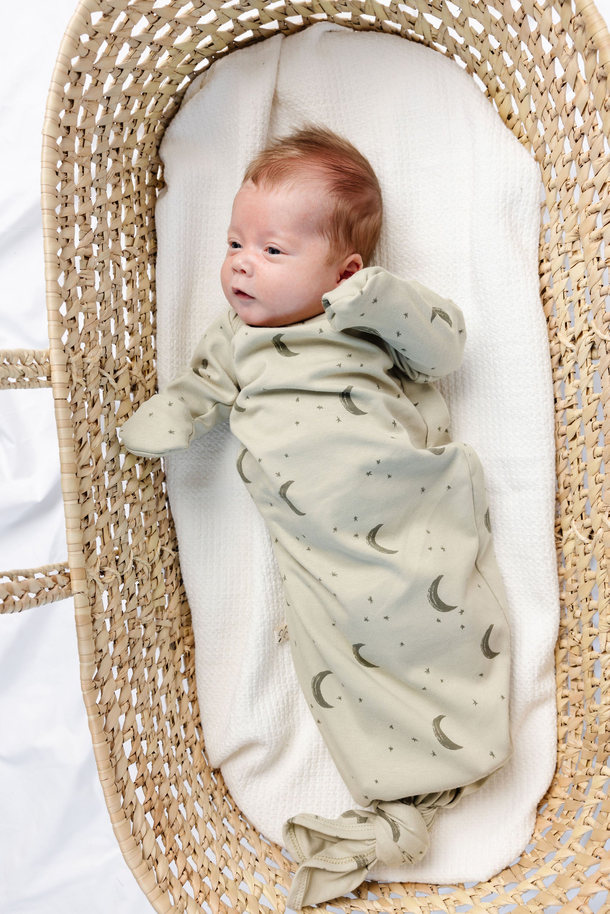 ribbed knotted sleeper - lunar on flax