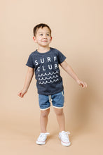 Load image into Gallery viewer, basic tee - surf club on smoke