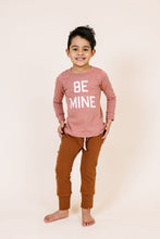 Load image into Gallery viewer, long sleeve tee - be mine on quartz