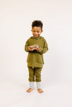 Load image into Gallery viewer, trademark raglan hoodie - moss