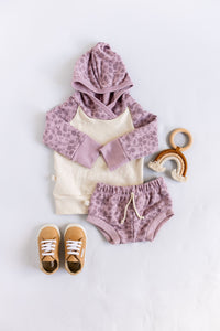 shorties - ditsy floral on lilac