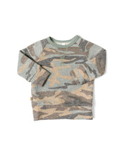 Load image into Gallery viewer, pullover crew - faded camo