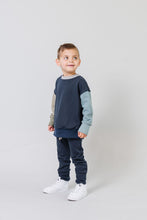 Load image into Gallery viewer, boxy sweatshirt - collegiate blue and pebble