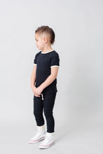 Load image into Gallery viewer, rib knit tee - black 1x1 with contrast